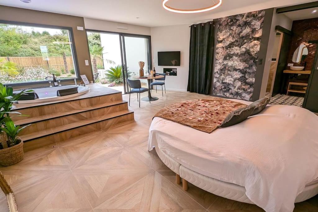 Les Suites Du Payre - Suite Passion Talmont-Saint-Hilaire المظهر الخارجي الصورة